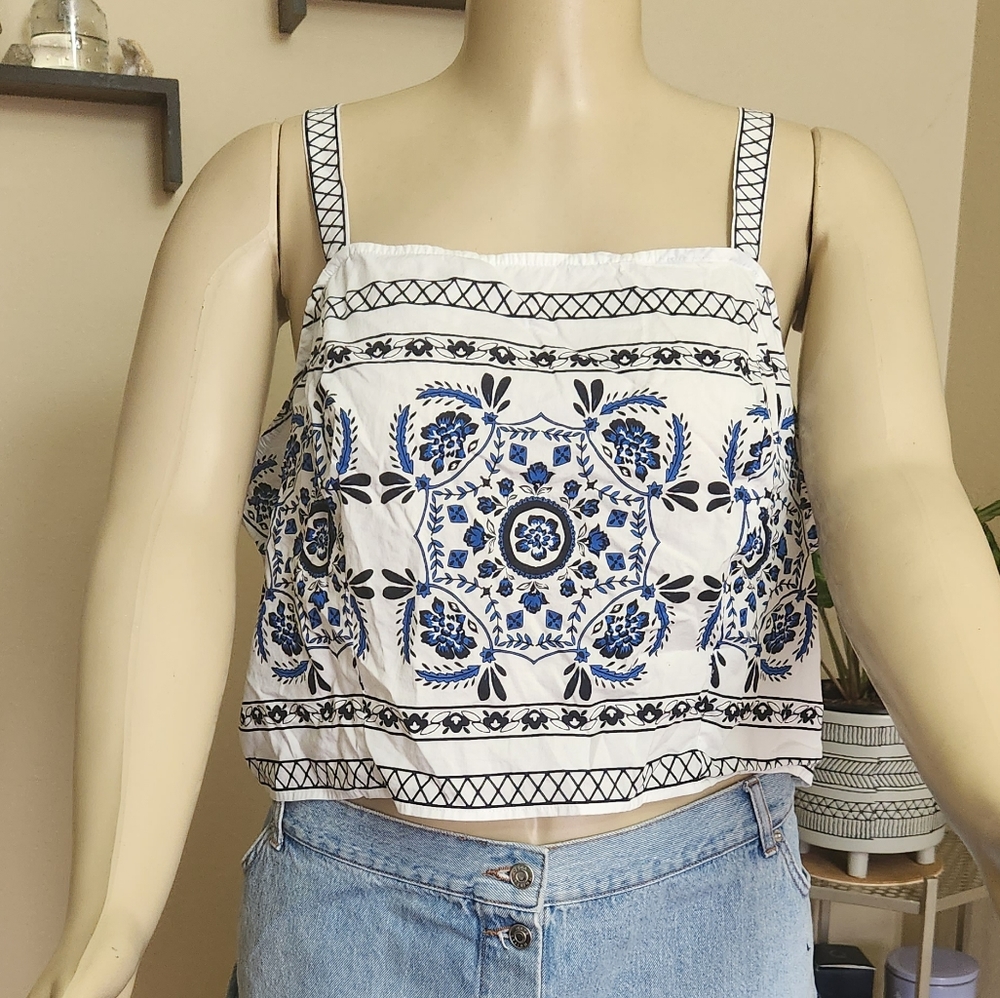 BLUE AND WHITE CROP TANK MEDITERRANEAN